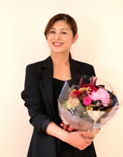 代表　佐伯裕子
